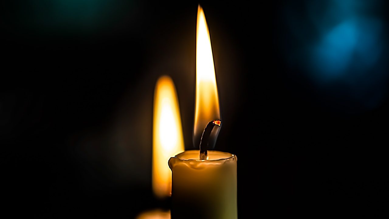 burning-candles-6768469_1920