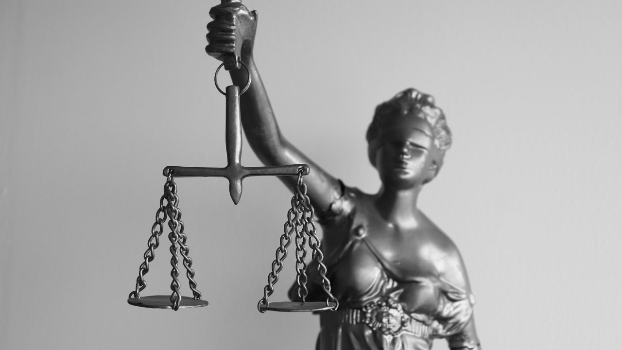 legal-5293009_1920